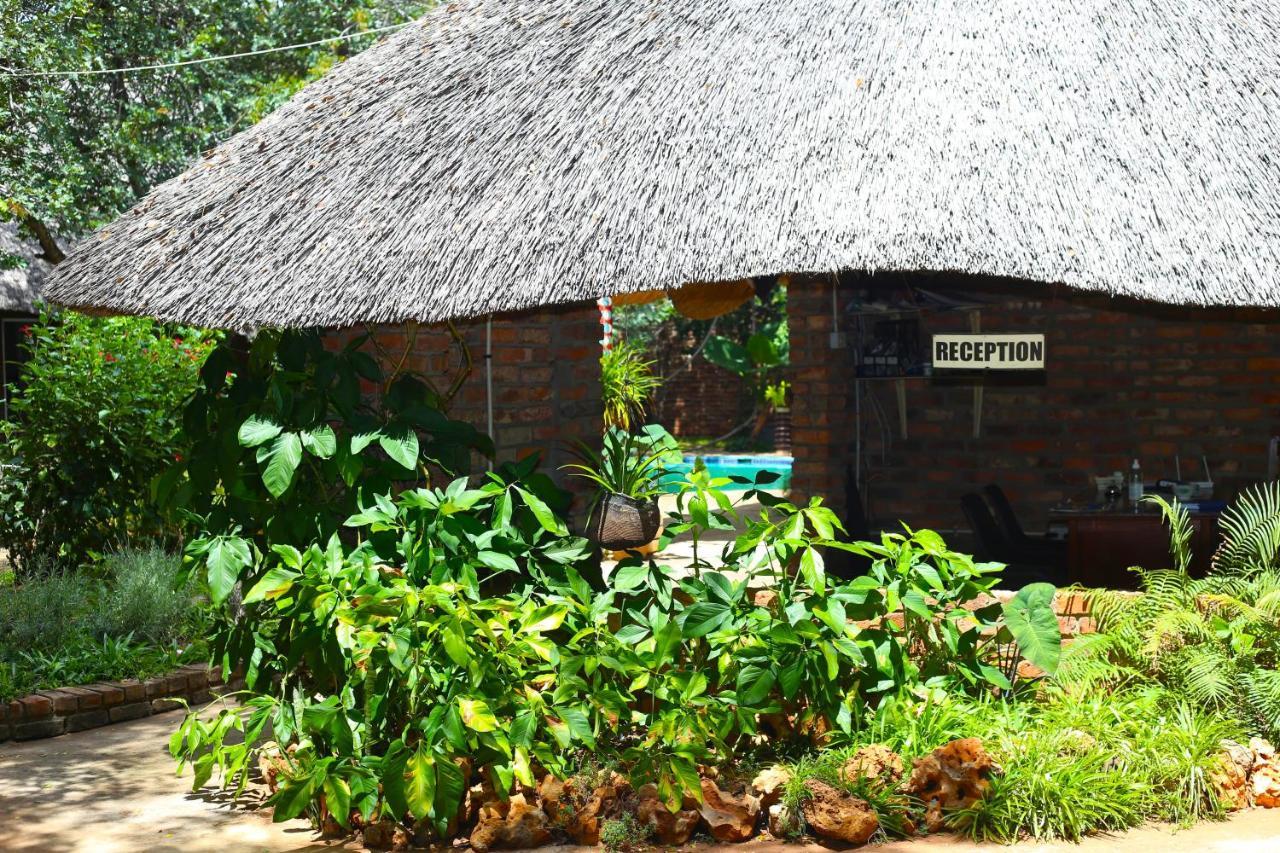 Mawuya Lodge شلالات فيكتوريا المظهر الخارجي الصورة